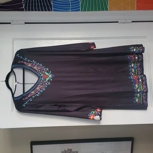 Long sleeve V-neck dress - black with floral design